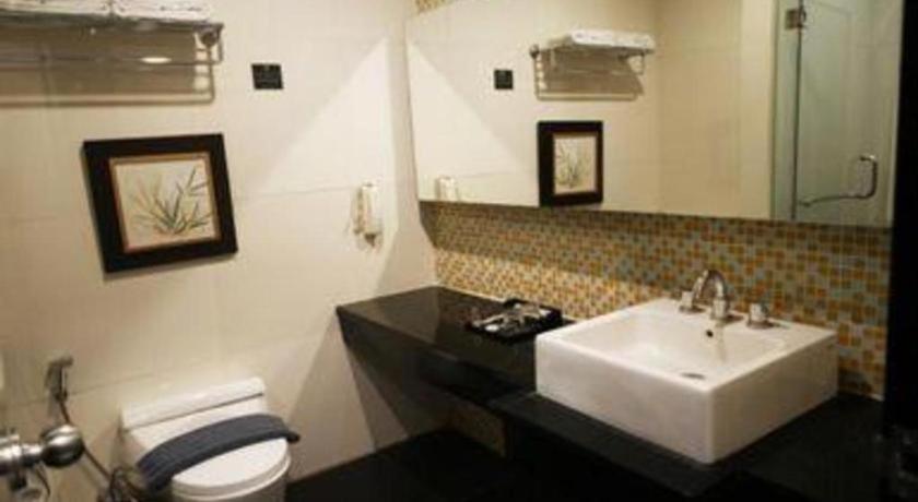 Grand Basko Hotel Padang  Ngoại thất bức ảnh