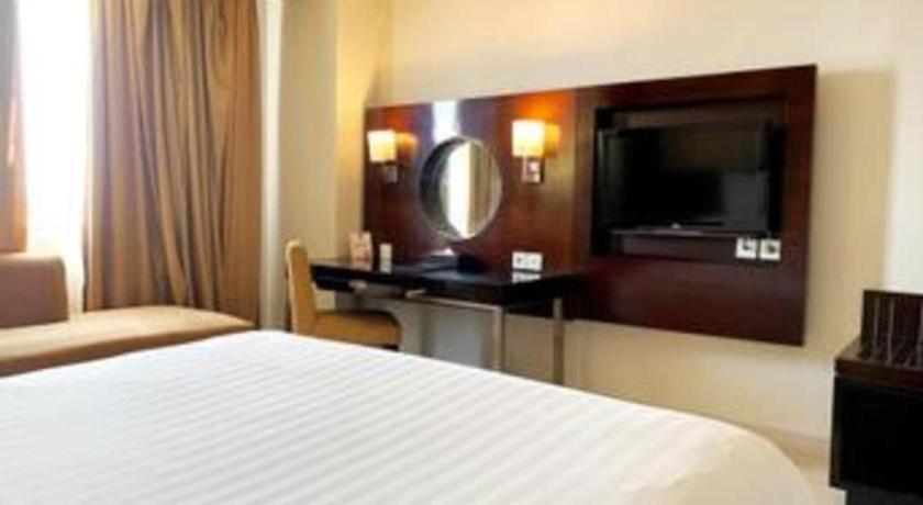 Grand Basko Hotel Padang  Ngoại thất bức ảnh